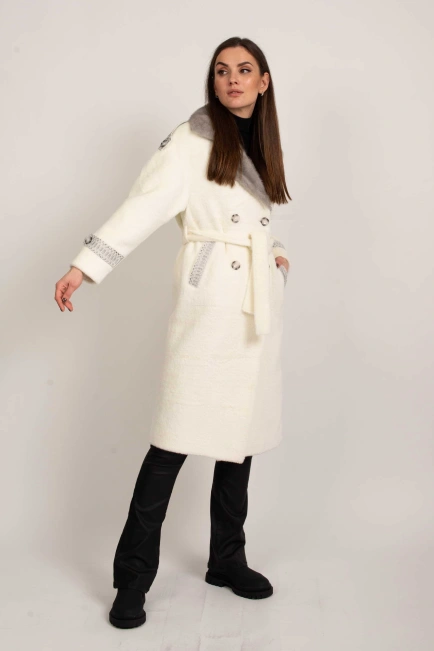 Двубортное меховое пальто белое-6