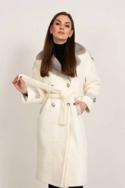 Двубортное меховое пальто белое-3