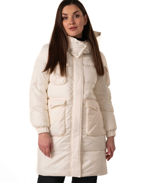 Молочный биопуховик с капюшоном и декором