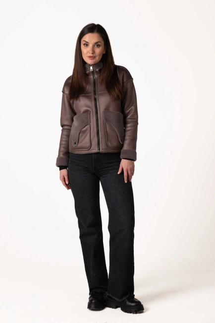 Женская эко-дублёнка лилово-коричневого цвета-8