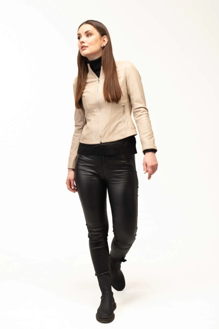 Жіноча шкіряна куртка бежева-8
