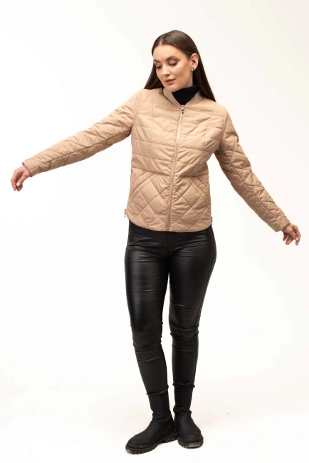 Куртка бежева жіноча синтепонова-9