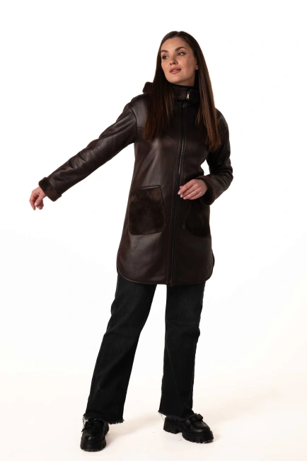 Женская эко-дублёнка коричневого цвета зимняя-7