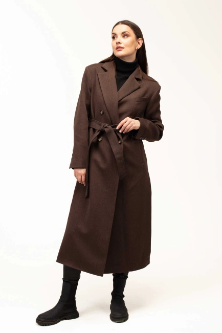 Жіноче пальто коричневого кольору з поясом-10