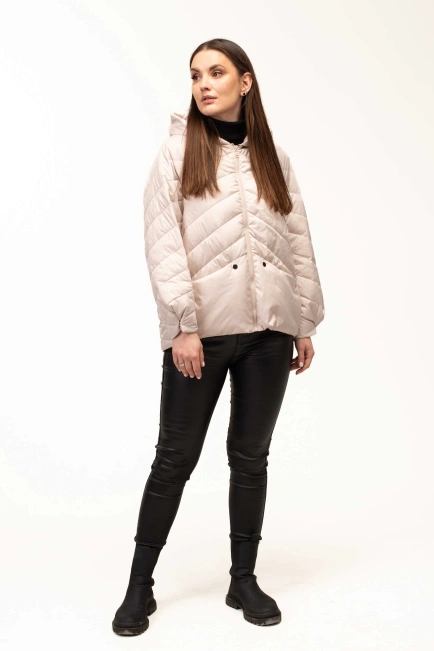 Демісезонна куртка з капюшоном та кишенями-6