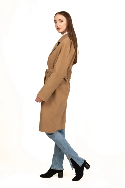 Пальто жіноче на запах у кольорі кемел-4