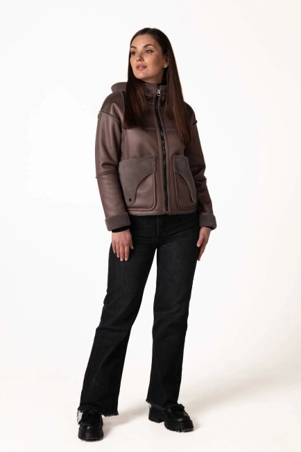 Женская эко-дублёнка лилово-коричневого цвета-7