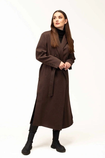 Жіноче пальто коричневого кольору з поясом-8
