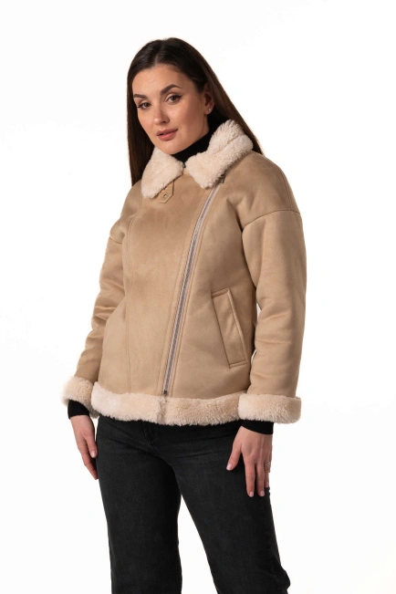 Женская эко-дублёнка-косуха бежевого цвета-4