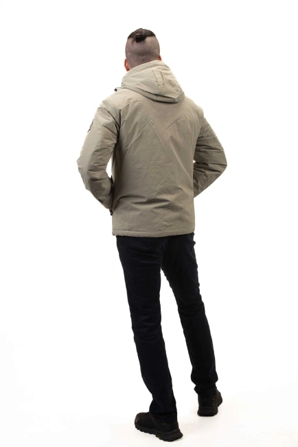 Демісезонна куртка світлого кольору-6