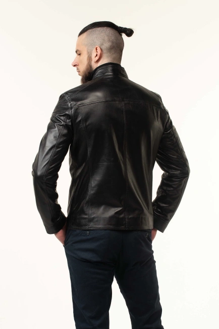 Чорна шкіряна куртка чоловіча з прострочками-7