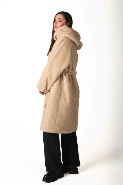 Шуба з екохутра бежева з втяжним поясом-5