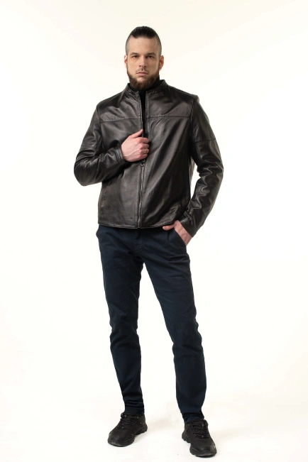 Чоловіча шкіряна куртка з кнопками на манжетах-3