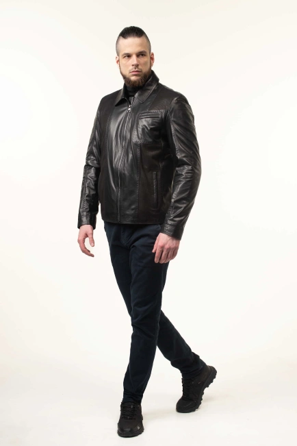 Шкіряна куртка чорна з нагрудною кишенею-8