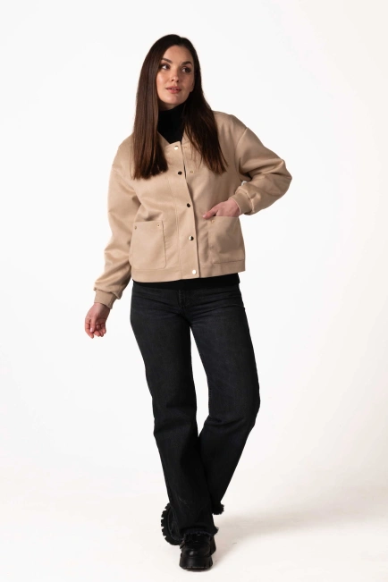 Жіноча куртка зі штучної замші бежева-3