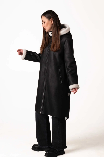 Женская чёрная экодублёнка с белым эко-мехом-5