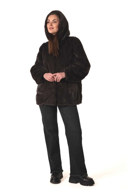 Женская норковая шуба коричневого цвета зима-10
