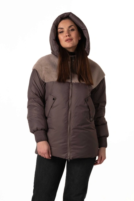 Женский биопуховик с экомехом коричневого цвета-4