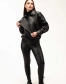 Жіноча чорна шкіряна куртка під резинку з комірцем-7