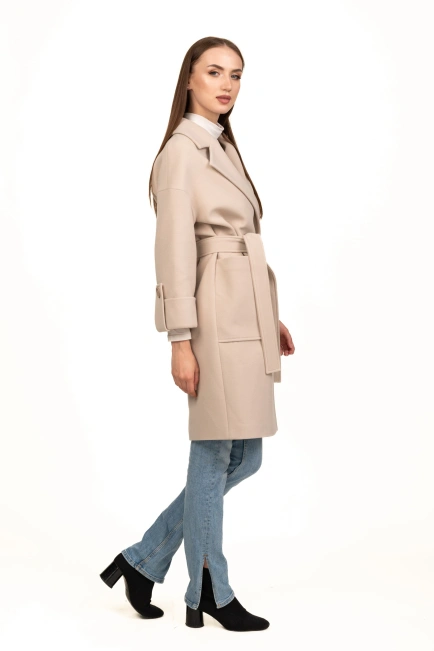 Женское пальто с поясом светлый беж-6