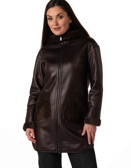 Женская эко-дублёнка коричневого цвета зимняя