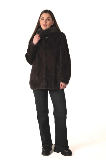 Женская норковая шуба коричневого цвета зима-6