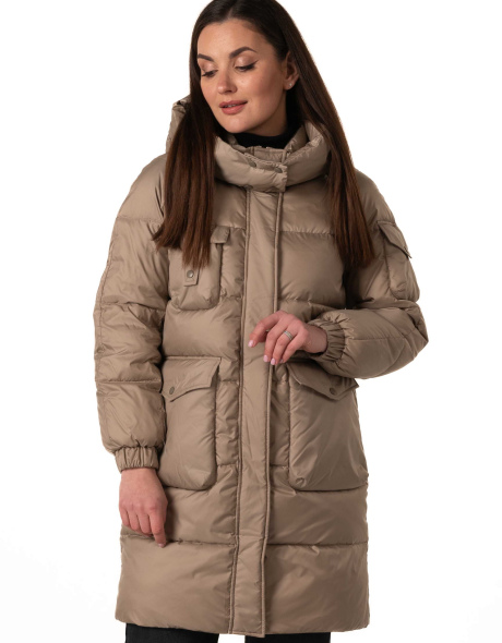 Бежевый биопуховик с декором на рукаве