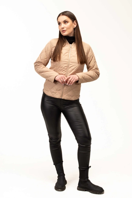 Куртка бежева жіноча синтепонова-10
