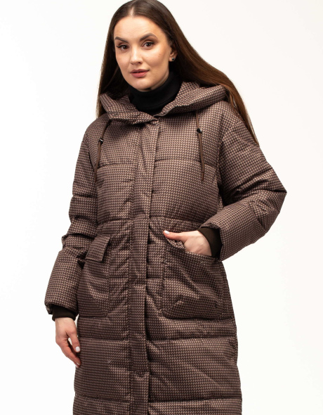 Женский зимний длинный биопуховик с принтом