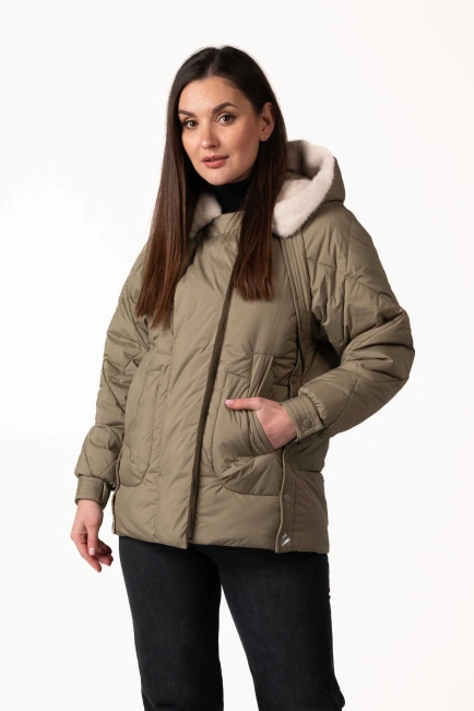 Биопуховик зелёного цвета с экомехом-1