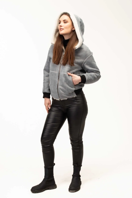 Жіноча сіра дублянка з капюшоном-10