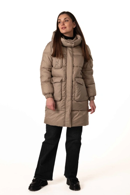 Бежевый биопуховик с декором на рукаве-3