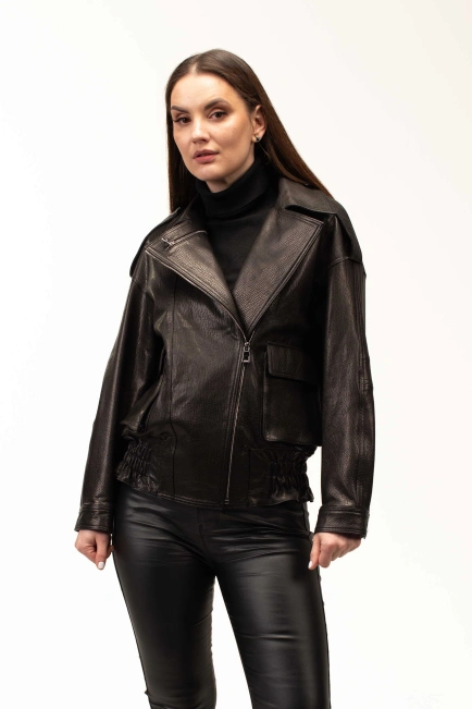Жіноча шкіряна куртка з резинкою на стегнах-1