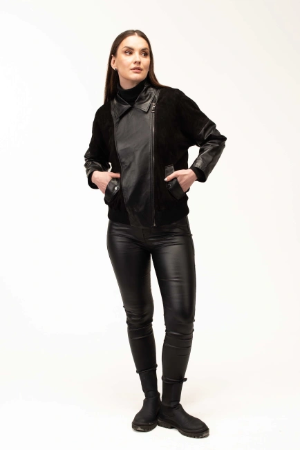 Жіноча чорна шкіряна куртка з замшею-3