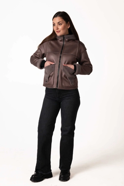 Женская эко-дублёнка лилово-коричневого цвета-9