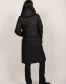 Черная женская зимняя куртка с капюшоном-7