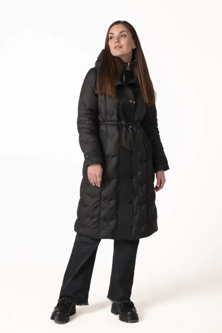Пуховик з натуральним пухом, капюшоном та поясом-3