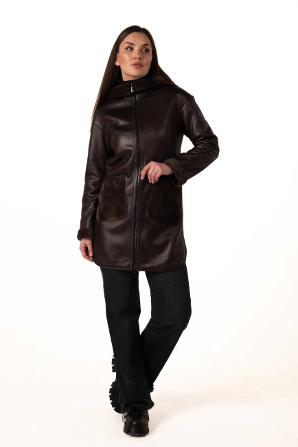 Женская эко-дублёнка коричневого цвета зимняя-9