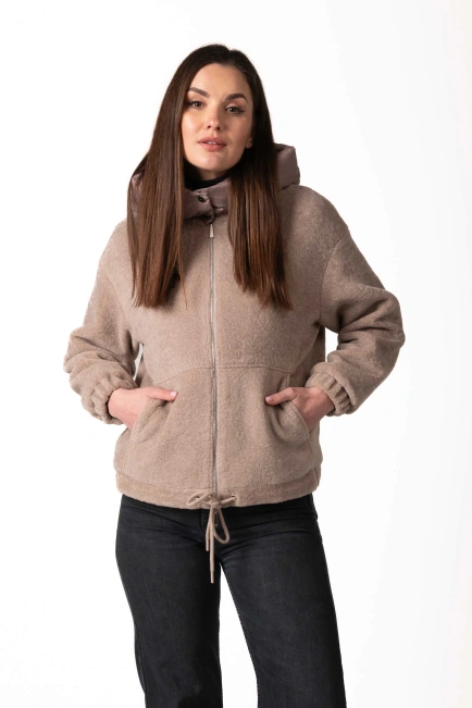 Женская шуба-бомбер из экомеха для зимы-1