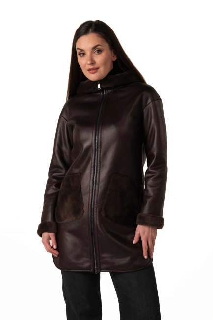 Женская эко-дублёнка коричневого цвета зимняя-1