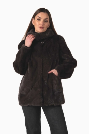 Жіноча норкова шуба коричневого кольору зима