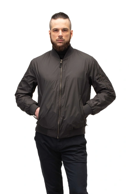 Чоловіча легка куртка чорного кольору бомбер-4