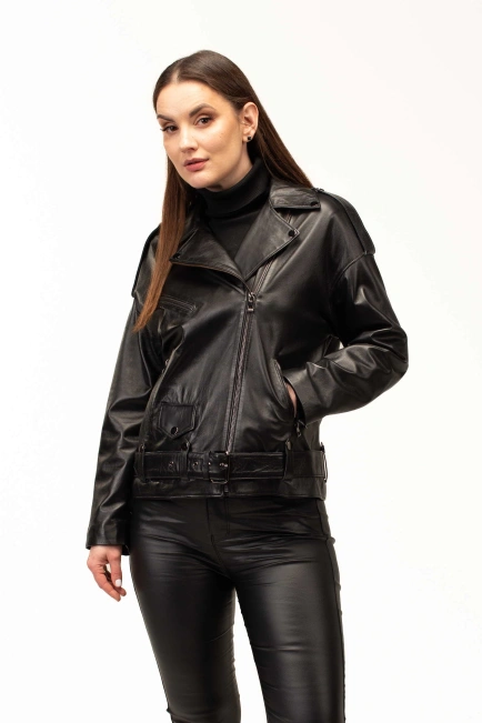 Удлинённая женская чёрная кожаная куртка-4