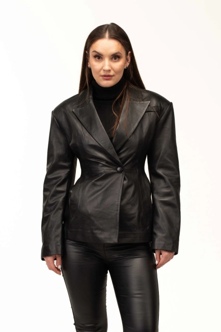 Жіночий чорний приталений піджак зі шкіри-4
