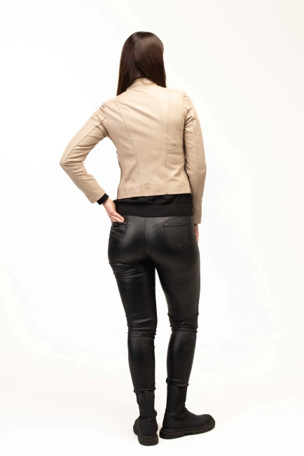Жіноча шкіряна куртка бежева-2