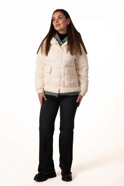 Молочный биопуховик с воротником и капюшоном-3