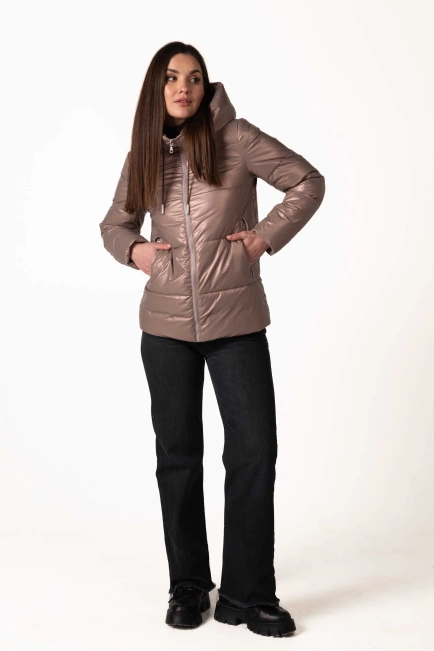 Женский зимний биопуховик цвета капучино-10
