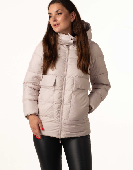 Біопуховик бежевий з накладними кишенями