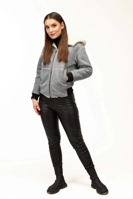 Жіноча сіра дублянка з капюшоном-3