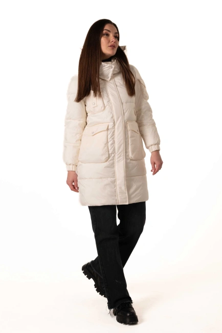 Молочный биопуховик с капюшоном и декором-7